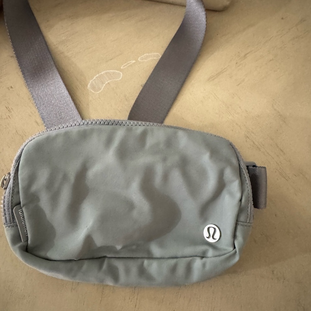 lululemon athletica Slate Belt Bag